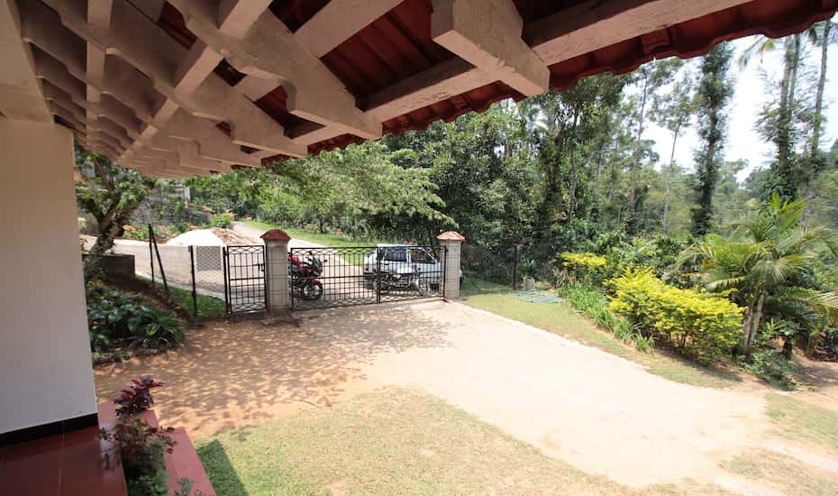 hs2pic18totfrontviewtogatefromsitout